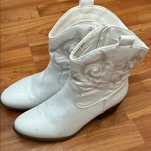 GLOBALWIN Women's Mid Calf The Western Cowboy Boot White Size 9.5